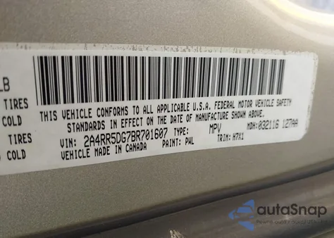 2011 Chrysler Town & Country Touring from USA, damaged, VIN 2A4RR5DG7BR701607
